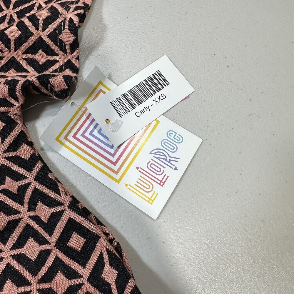 LuLaRoe Womens XXS Carly Dress SS Mermaid Swing High Low Hem Geometric Print - Picture 2 of 8